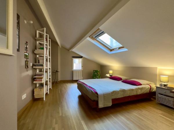 HYPER-CENTRE SAUMUR, Appartement duplex 4 chambres de 95m²