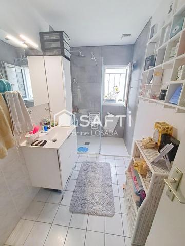 PLAIN PIED A PROXIMITE DE L'AIGUILLON