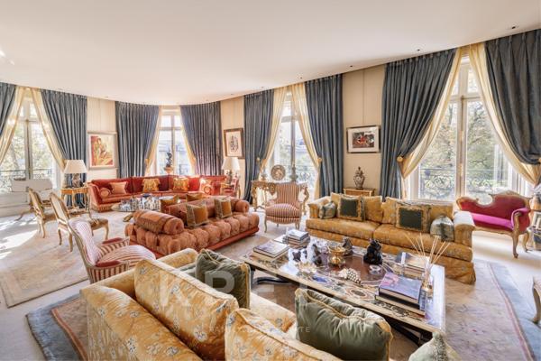 Entre Alma et Trocadéro