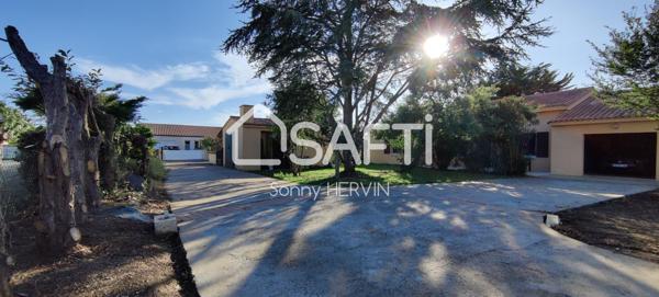 Garage sur terrain d'environ 400m²