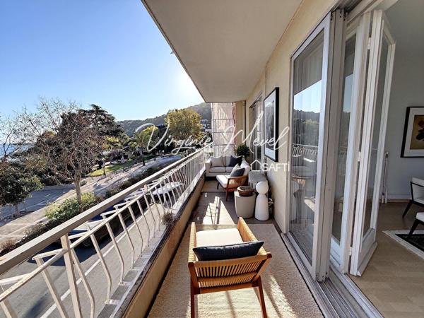 Adresse centrale, vue mer et balcon plein sud - 3 pièces à Villefranche-sur-Mer