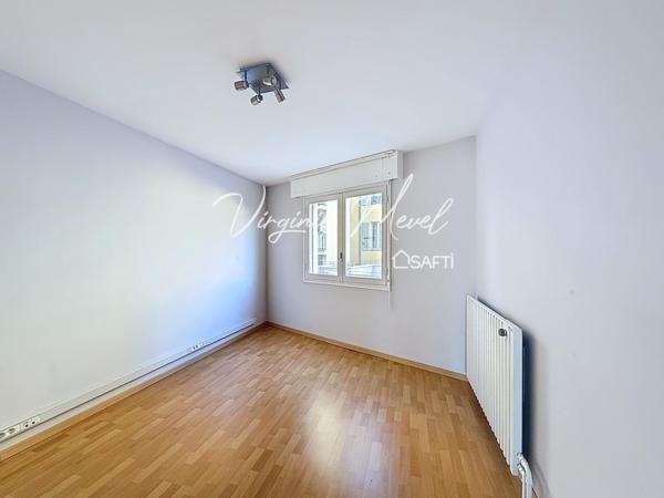 Adresse centrale, vue mer et balcon plein sud - 3 pièces à Villefranche-sur-Mer