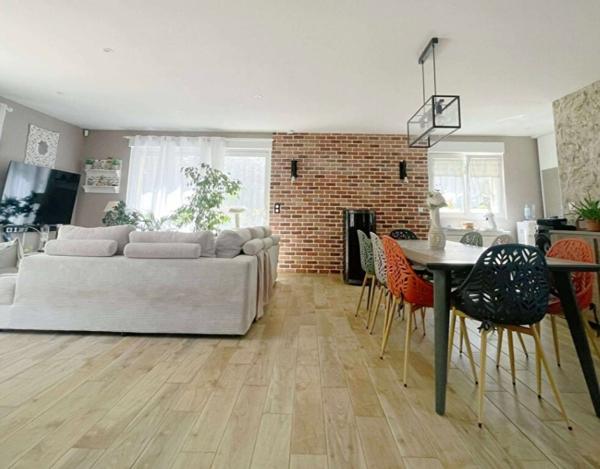 Maison récente  7 pièce(s) 174 m2