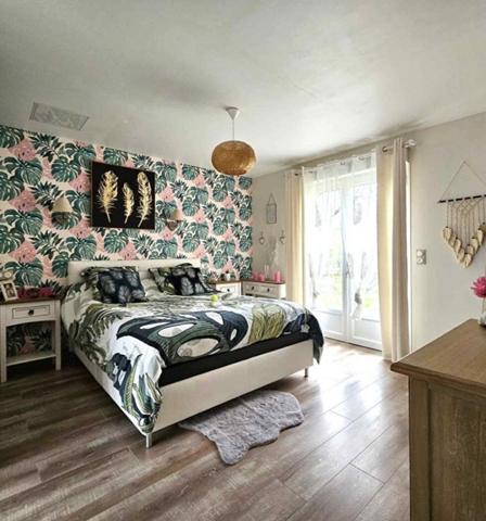 Maison récente  7 pièce(s) 174 m2