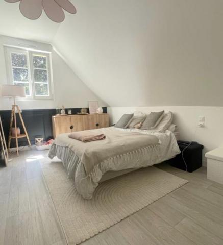 Maison récente  7 pièce(s) 174 m2