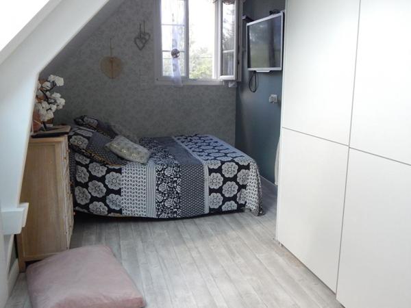 Maison récente  7 pièce(s) 174 m2