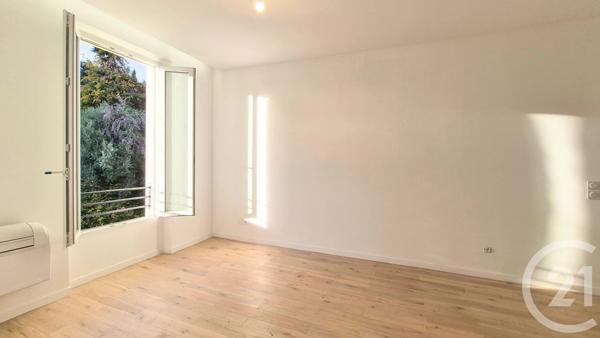 Appartement F1 à vendre  1 pièce - 31,40 m 2   NICE  - 06