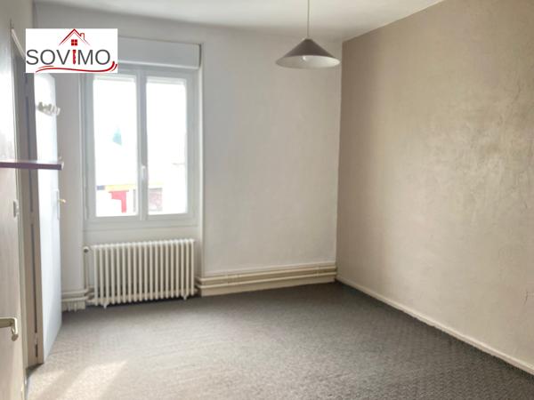 APPARTEMENT AU 1ER ÉTAGE : T2