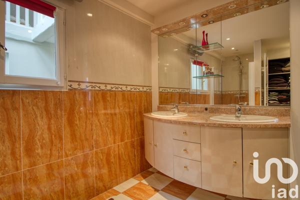 Maison 8 pièces de 200 m² à Conflans-Sainte-Honorine (78700)