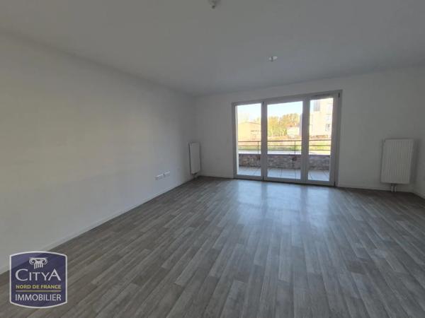 Appartement à louer 2 pièces 44.88m² Valenciennes (59300)