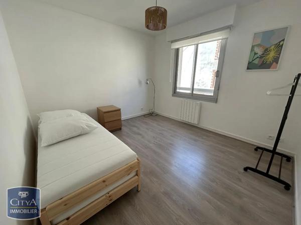 Appartement à louer 3 pièces 69.36m² Laval (53000)