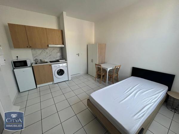 Appartement à louer 1 pièce 16.73m² Villeneuve-sur-Lot (47300)