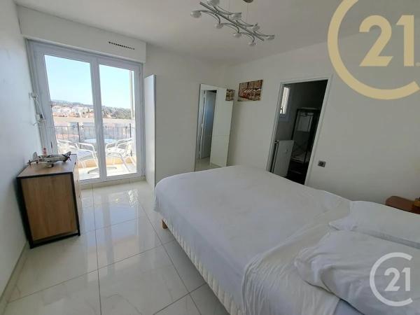 Appartement F2 à vendre  2 pièces - 47,70 m 2   ST RAPHAEL  - 83