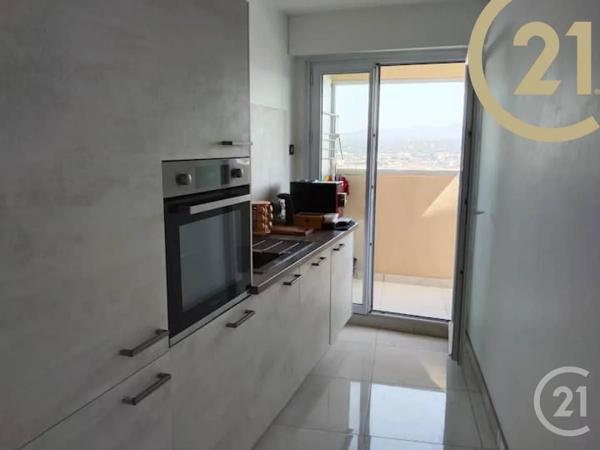 Appartement F2 à vendre  2 pièces - 47,70 m 2   ST RAPHAEL  - 83
