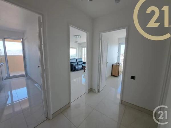 Appartement F2 à vendre  2 pièces - 47,70 m 2   ST RAPHAEL  - 83