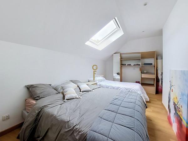 RARE APPARTEMENT 105M² + HANGAR 110M²