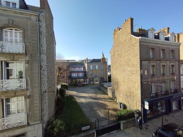 Appartement à vendre à Dinard en Ille-et-Vilaine (35800), ref : 35094-1214