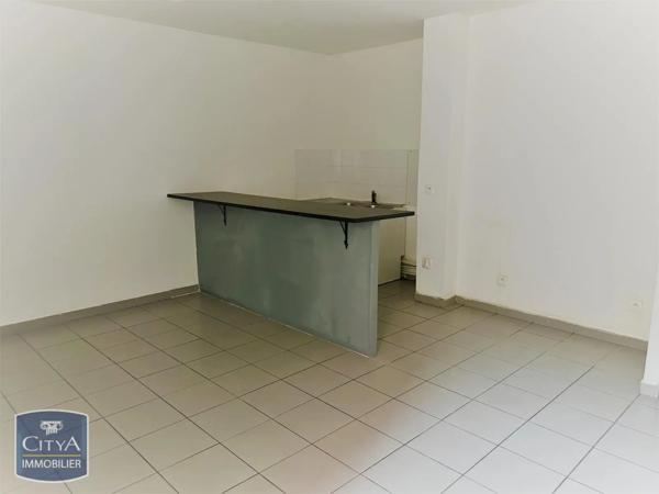 Appartement à louer 2 pièces 39.89m² La Seyne-sur-Mer (83500)