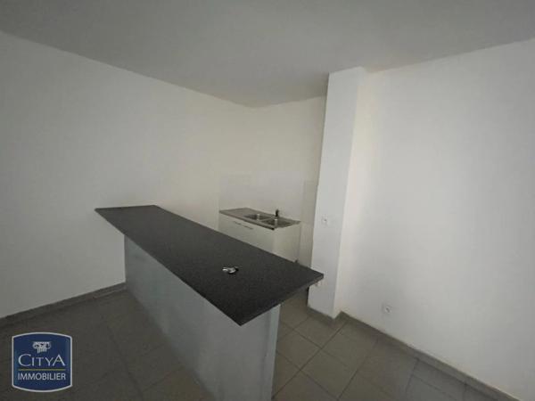 Appartement à louer 2 pièces 39.89m² La Seyne-sur-Mer (83500)