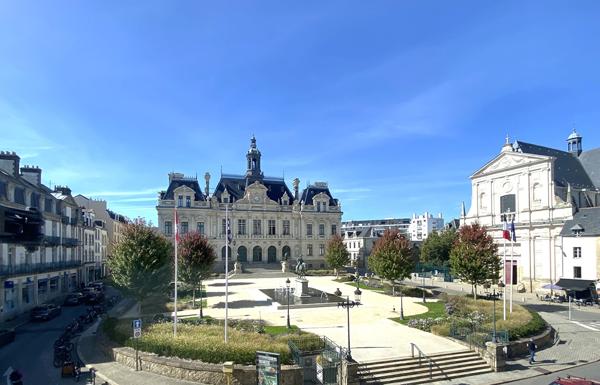 Appartement à vendre à Vannes 4 pièces avec jardin - Dernier étage - Hôtel de ville