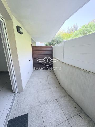 CASTELNAU LE LEZ-GRAND STUDIO AVEC TERRASSE EN PARFAIT ETAT