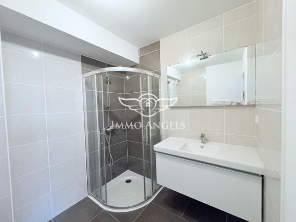 CASTELNAU LE LEZ-GRAND STUDIO AVEC TERRASSE EN PARFAIT ETAT