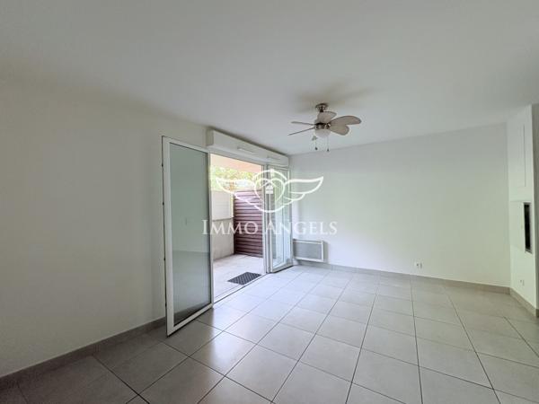 CASTELNAU LE LEZ-GRAND STUDIO AVEC TERRASSE EN PARFAIT ETAT
