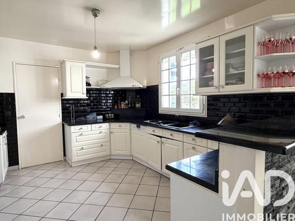 Maison à vendre 6 pièces 191 m² La Queue-en-Brie
