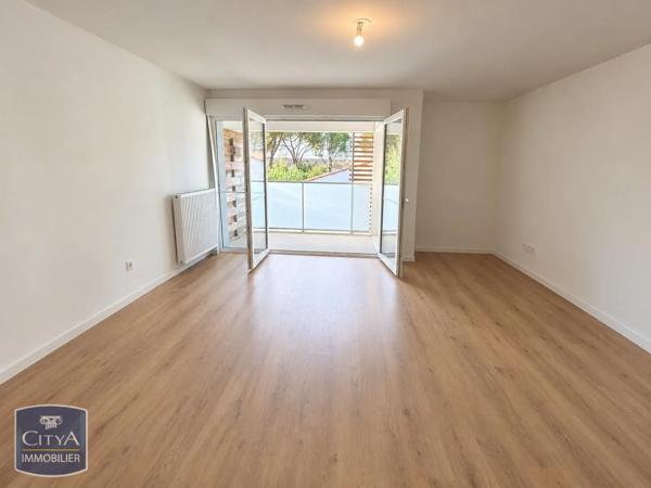 Appartement à louer 4 pièces 76.85m² Angoulins (17690)