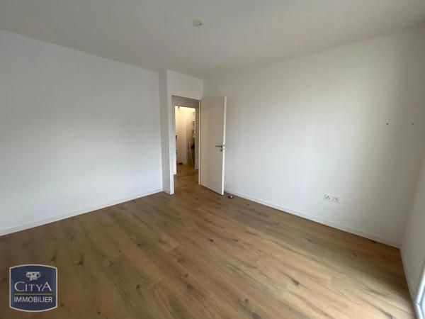 Appartement à louer 4 pièces 76.85m² Angoulins (17690)