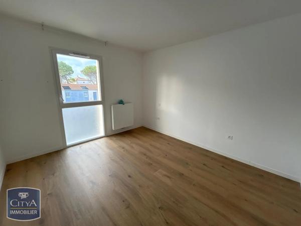 Appartement à louer 4 pièces 76.85m² Angoulins (17690)