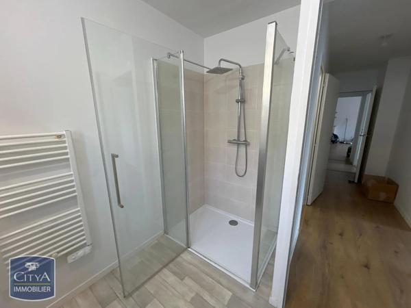Appartement à louer 4 pièces 76.85m² Angoulins (17690)