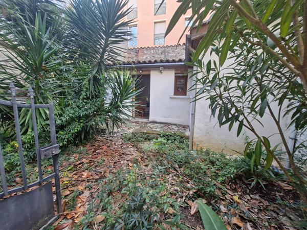 CHARTREUSE 26 M² AVEC JARDIN 35 M² COEUR CHALET