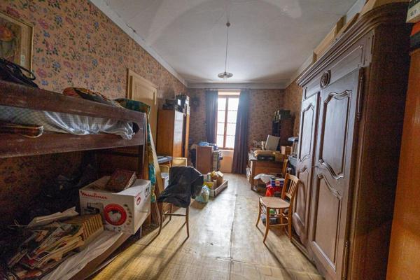 Immeuble de Caractère en Pierre 300 m² ? Idéal Grande Famille ou Gîte