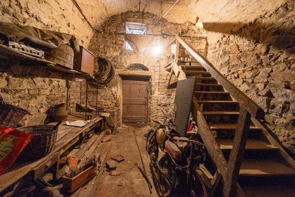 Immeuble de Caractère en Pierre 300 m² ? Idéal Grande Famille ou Gîte