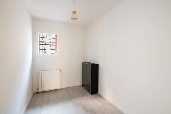 À vendre appartement T2bis de 56 m² à MARSEILLE 3e