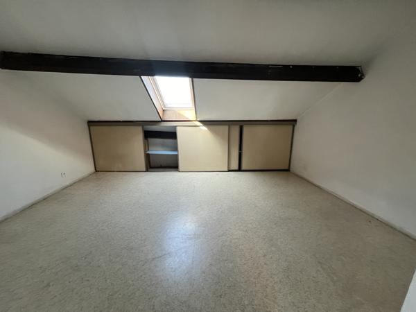 À Villeneuve-Sur-Lot, appartement 2 pièces en location