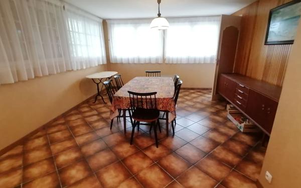 Maison à vendre    6 pièces • 155 m2 Saint-Georges-de-Didonne