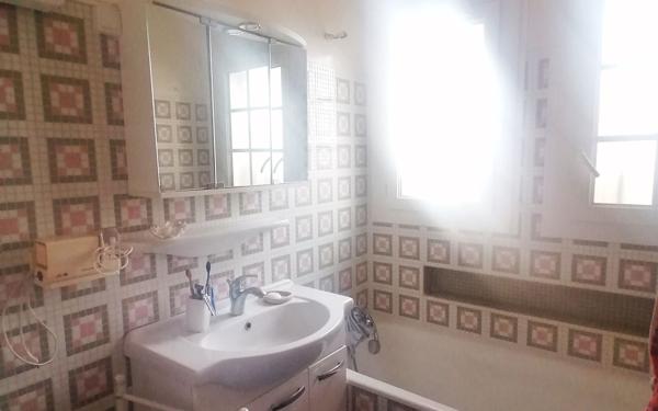 Maison à vendre    6 pièces • 155 m2 Saint-Georges-de-Didonne