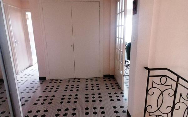 Maison à vendre    6 pièces • 155 m2 Saint-Georges-de-Didonne