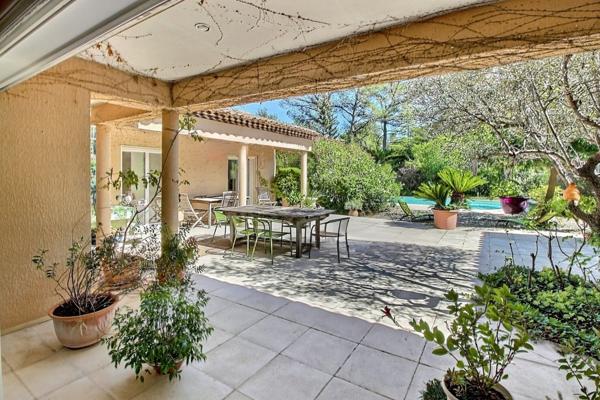 Fuveau (13710) PROPRIETE D EXCEPTION PLAIN PIIED FUVEAU