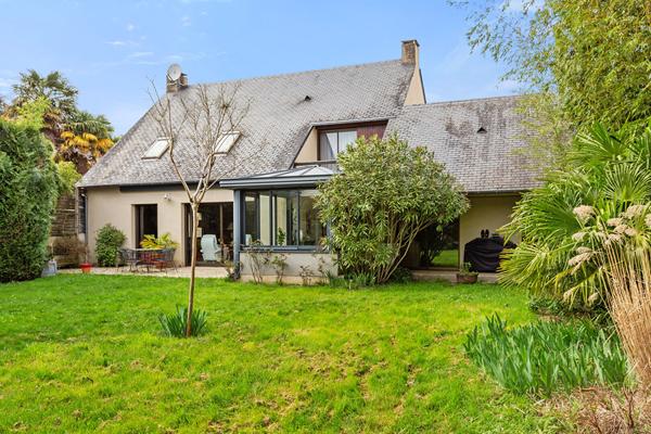 NANTES CHANTENAY ? Deux maisons indépendantes sur 900 m² de terrain,  
Nantes 44100