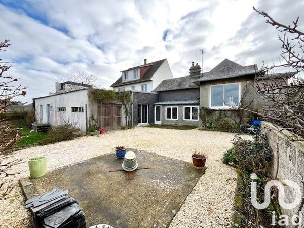 Maison 6 pièces de 120 m² à Donville-les-Bains (50350)