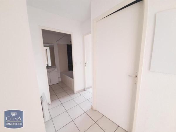 Appartement à louer 2 pièces 43.22m² Grenade (31330)
