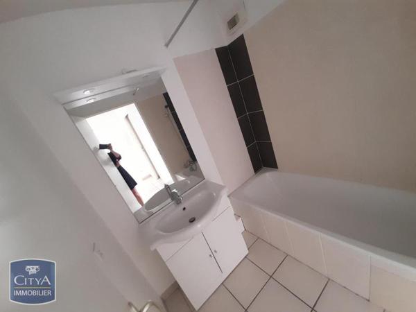Appartement à louer 2 pièces 43.22m² Grenade (31330)