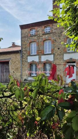 Maison à vendre 8 pièces de 373 m²