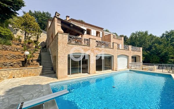 Maison à vendre    6 pièces • 375 m2 Saint-Paul-de-Vence