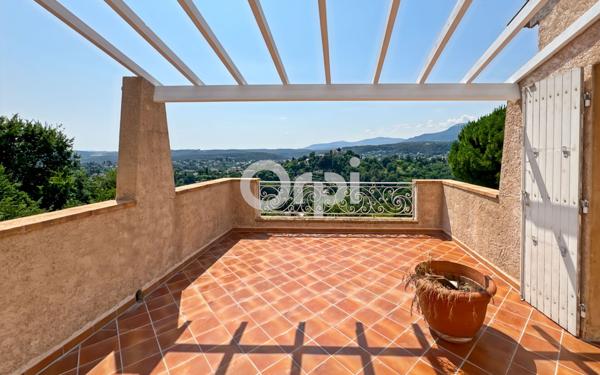 Maison à vendre    6 pièces • 375 m2 Saint-Paul-de-Vence