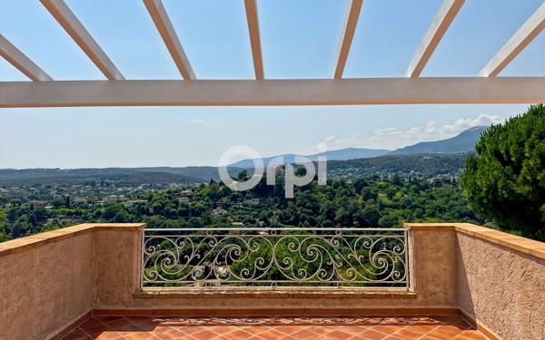 Maison à vendre    6 pièces • 375 m2 Saint-Paul-de-Vence