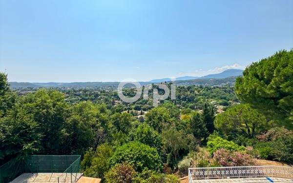 Maison à vendre    6 pièces • 375 m2 Saint-Paul-de-Vence